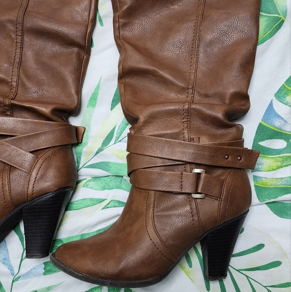 Brown Knee-high Boots - Picture 3 of 10